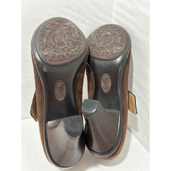 Sofft Shoes Mary Jane Brown Suede Almond Toe Block Heels Button Womens size 8.5 - Picture 6 of 7